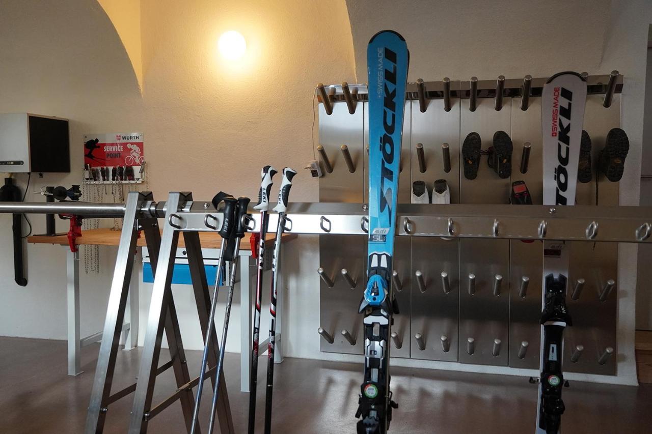 Chasa Fent, Sent Scuol Im Engadin Apartment Luaran gambar